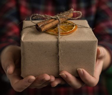 anniversary gifts for him